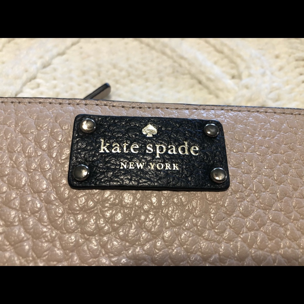 Kate Spade Wallet - Picture 7 of 7